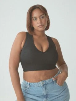 V-Neck Brami -ChicNest Store VNeckCrop Black v2 1